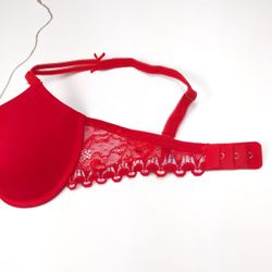 Бюстгальтер на чашку В