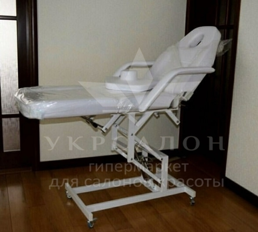 Кушетка косметологічна 233 біла