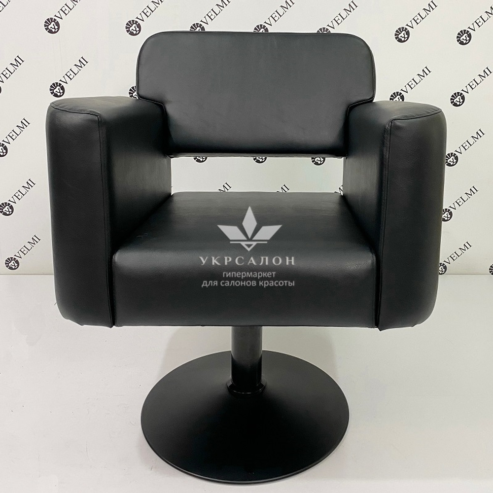 Перукарське крісло Eliot Black на диску