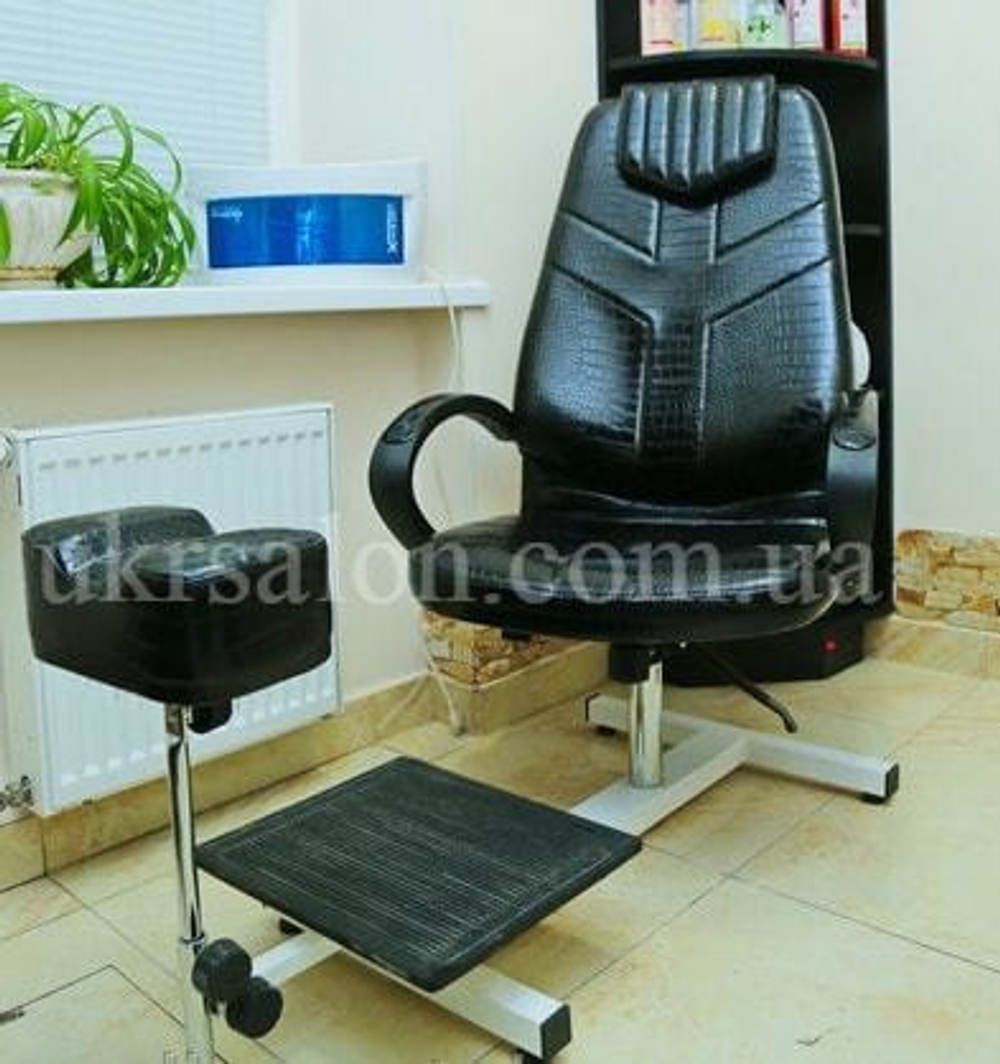 Педикюрное крісло Master