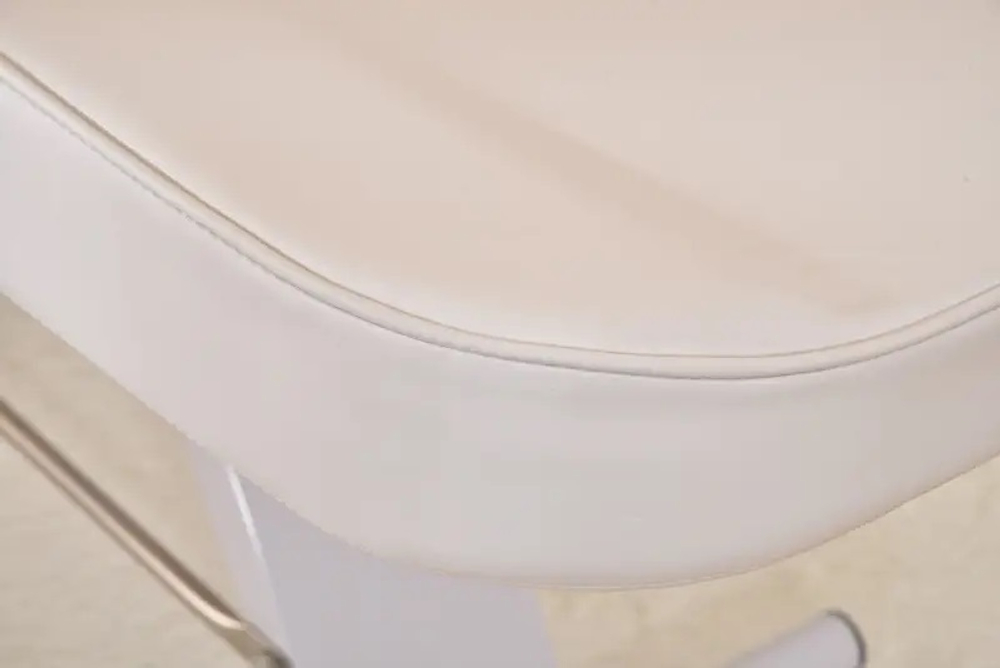 Кушетка косметологічна 202а біла