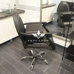 Парикмахерское кресло Mozart Black