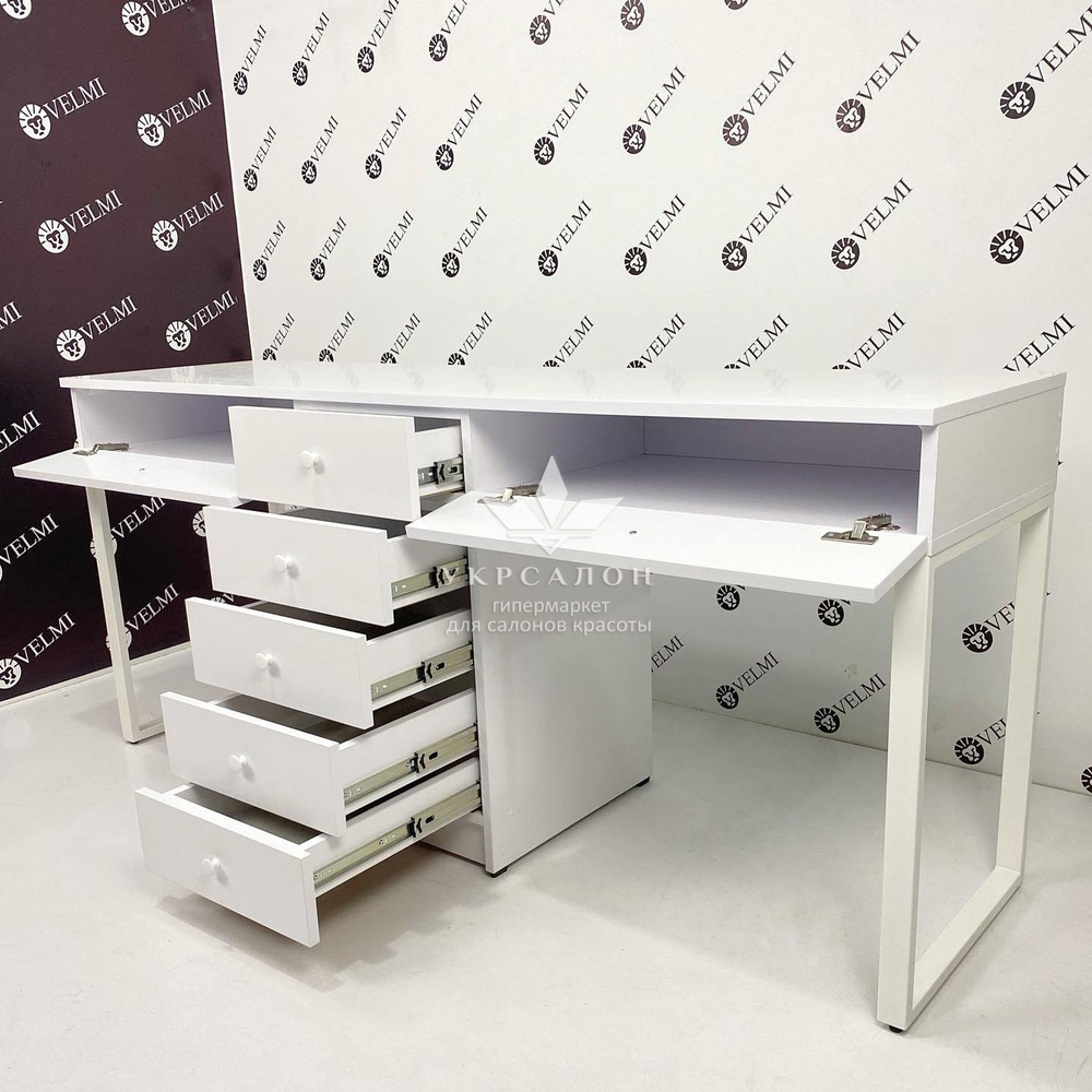 Манікюрний стіл Celine