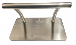 Парикмахерское кресло Tomas с подставкой для ног