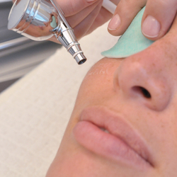 Elite Resolution Oxy 2 - аппарат для проведения процедур по лицу