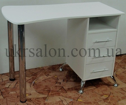 Манікюрний стіл Queen 5