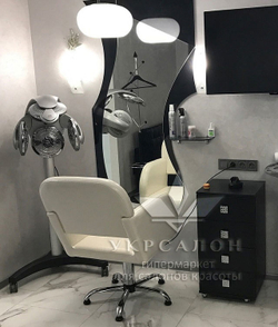 Парикмахерское кресло Marly