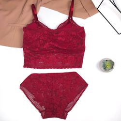 Кружевной комплект с удлинённым топом