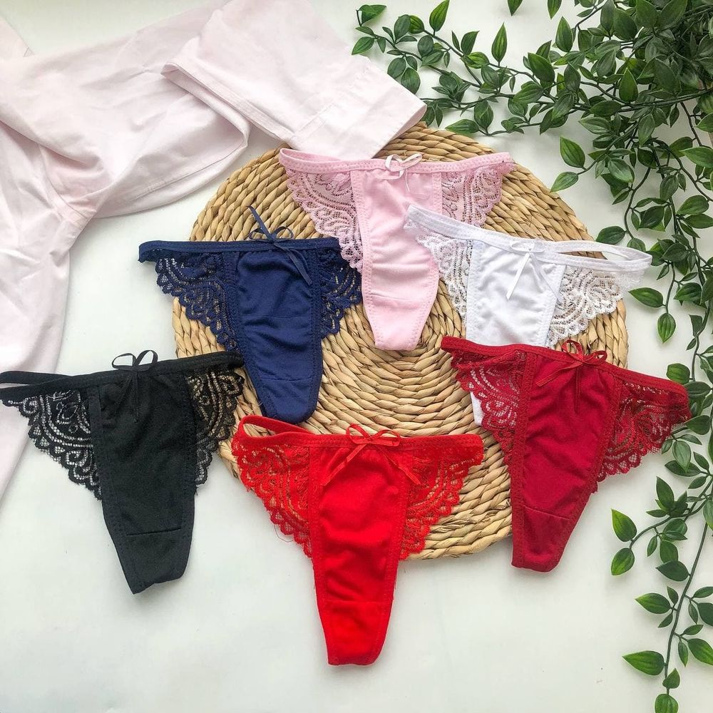 Стринги с кружевом по боках