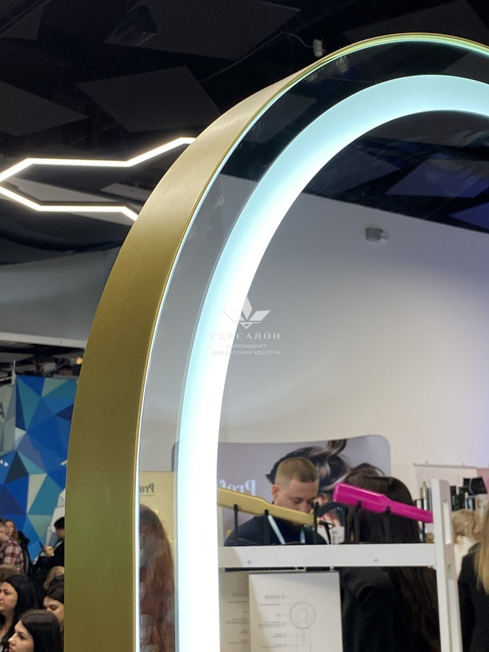 Рабочее место парикмахера Shine с подсветкой