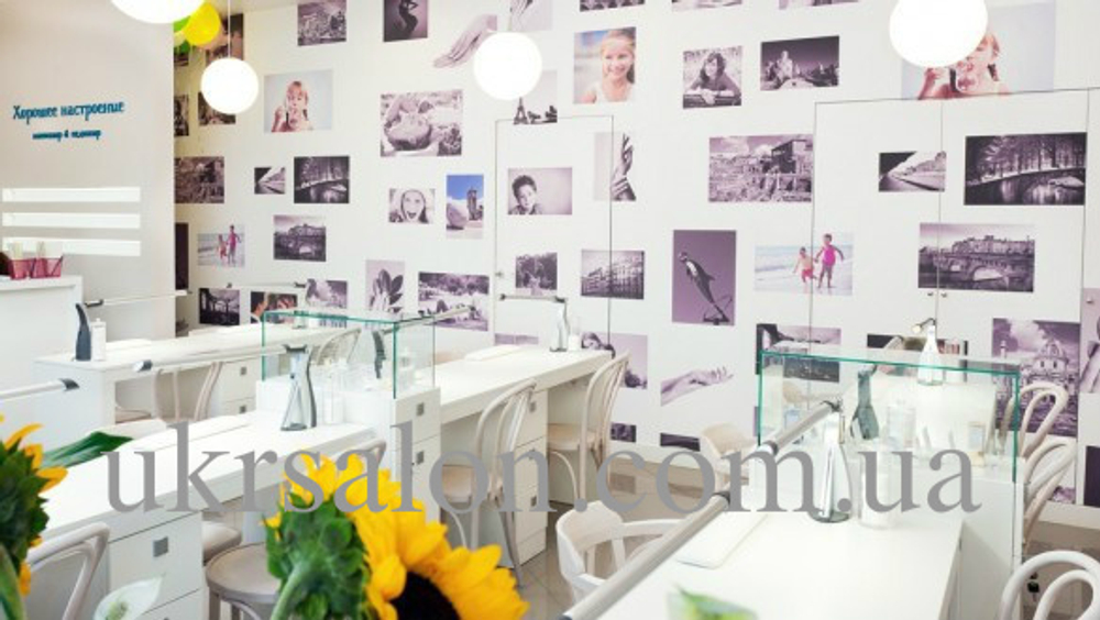 Манікюрний стіл Scania