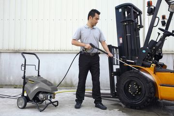 Мийка високого тиску Karcher HD 6/15-4 Classic (1.367-306.0)