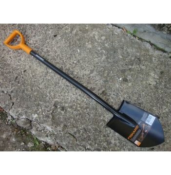 Лопата штикова Fiskars solid (1003455/131413)