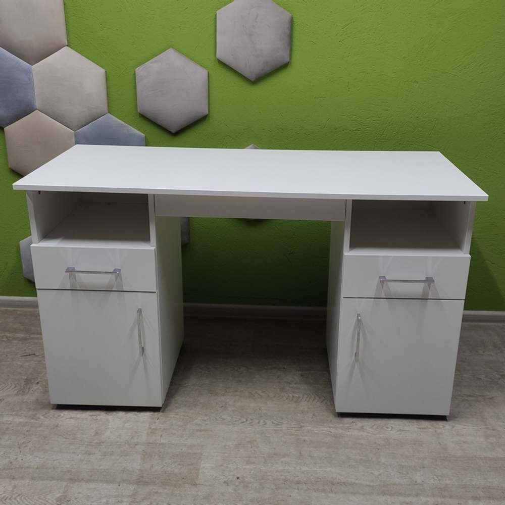 Манікюрний стіл Tertio Nail