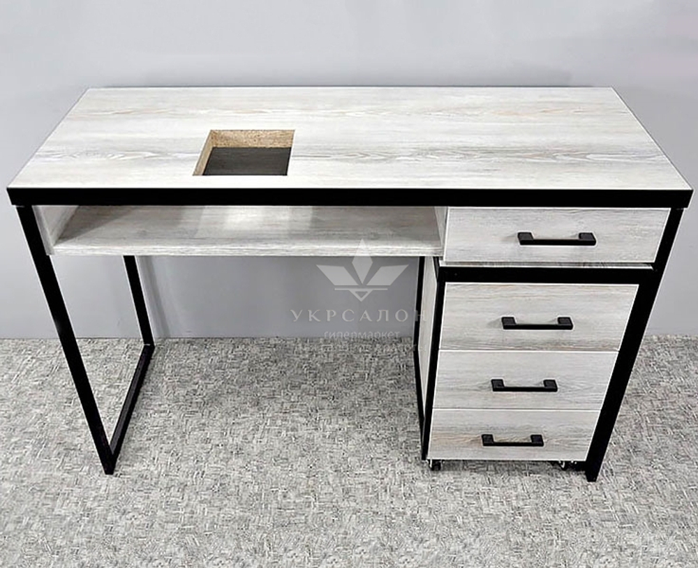 Манікюрний стіл 301