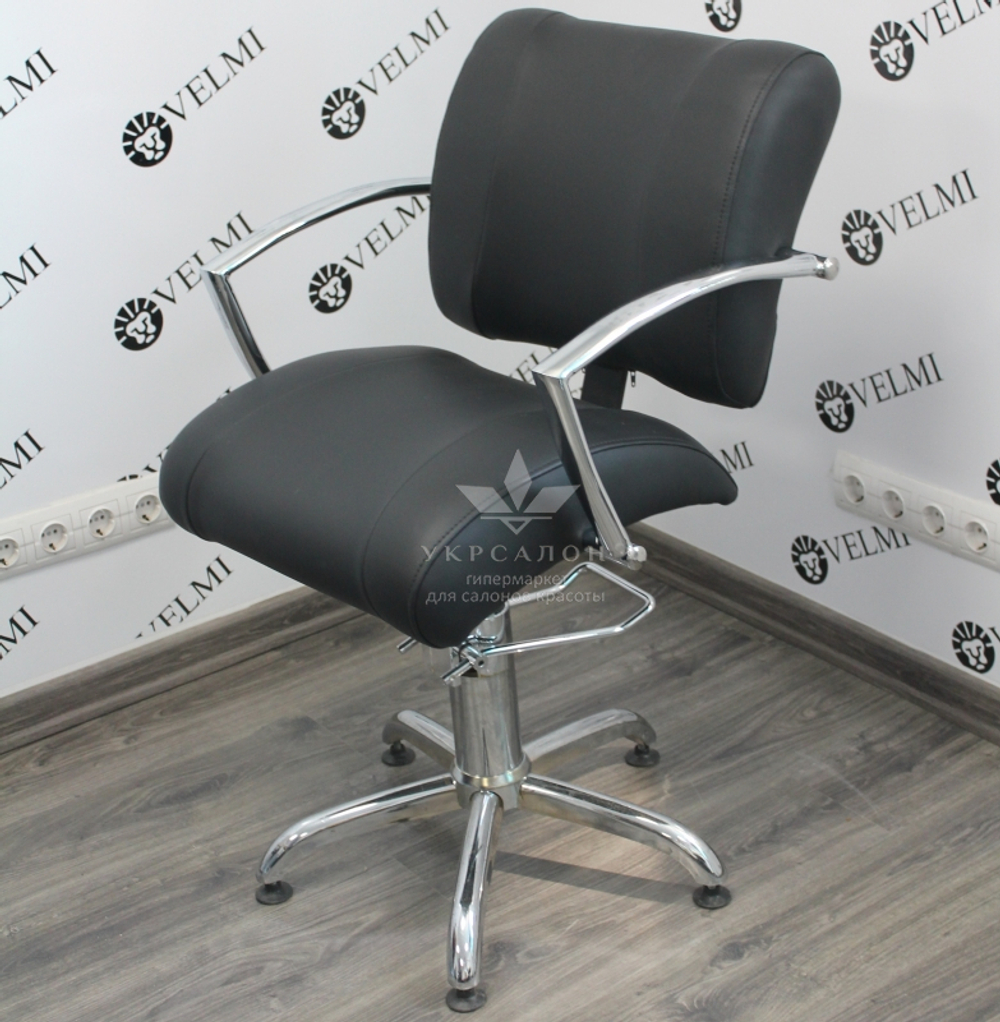 Кресло клиента Eve