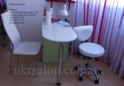 Манікюрний стіл Vista