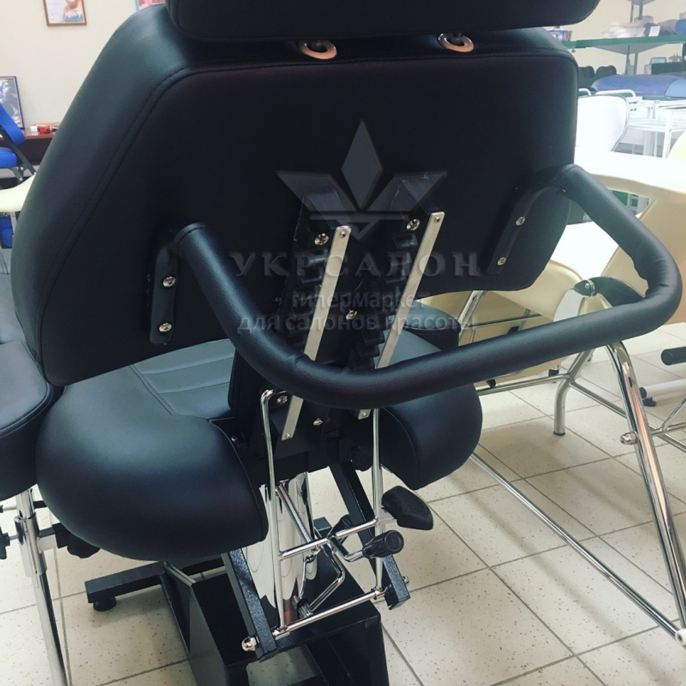Педикюрно-косметологическое кресло LS-232