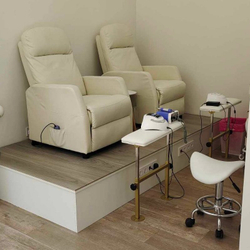 Подставка для педикюра Tertio 7 с регулировкой высоты на золотых ножках