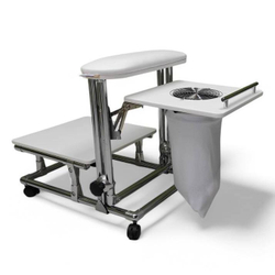 Вытяжка для педикюра с подставкой Tertio