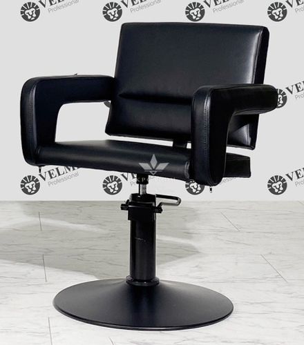 Парикмахерское кресло Flamingo на черном диске