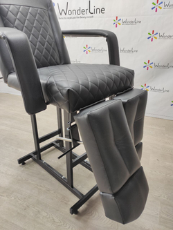 Педикюрне крісло Tertio Black