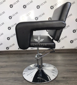 Парикмахерское кресло Flamingo на диске