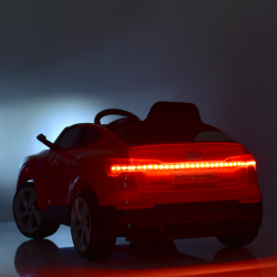 Детский электромобиль Audi e-tron 60W M 4806EBLR