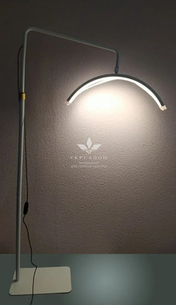 Бестеневая Led лампа для бьюти мастера универсальная полумесяц 58 см, 24 Вт, белая
