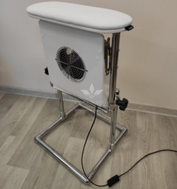 Витяжка для педикюру з підставкою Tertio 2