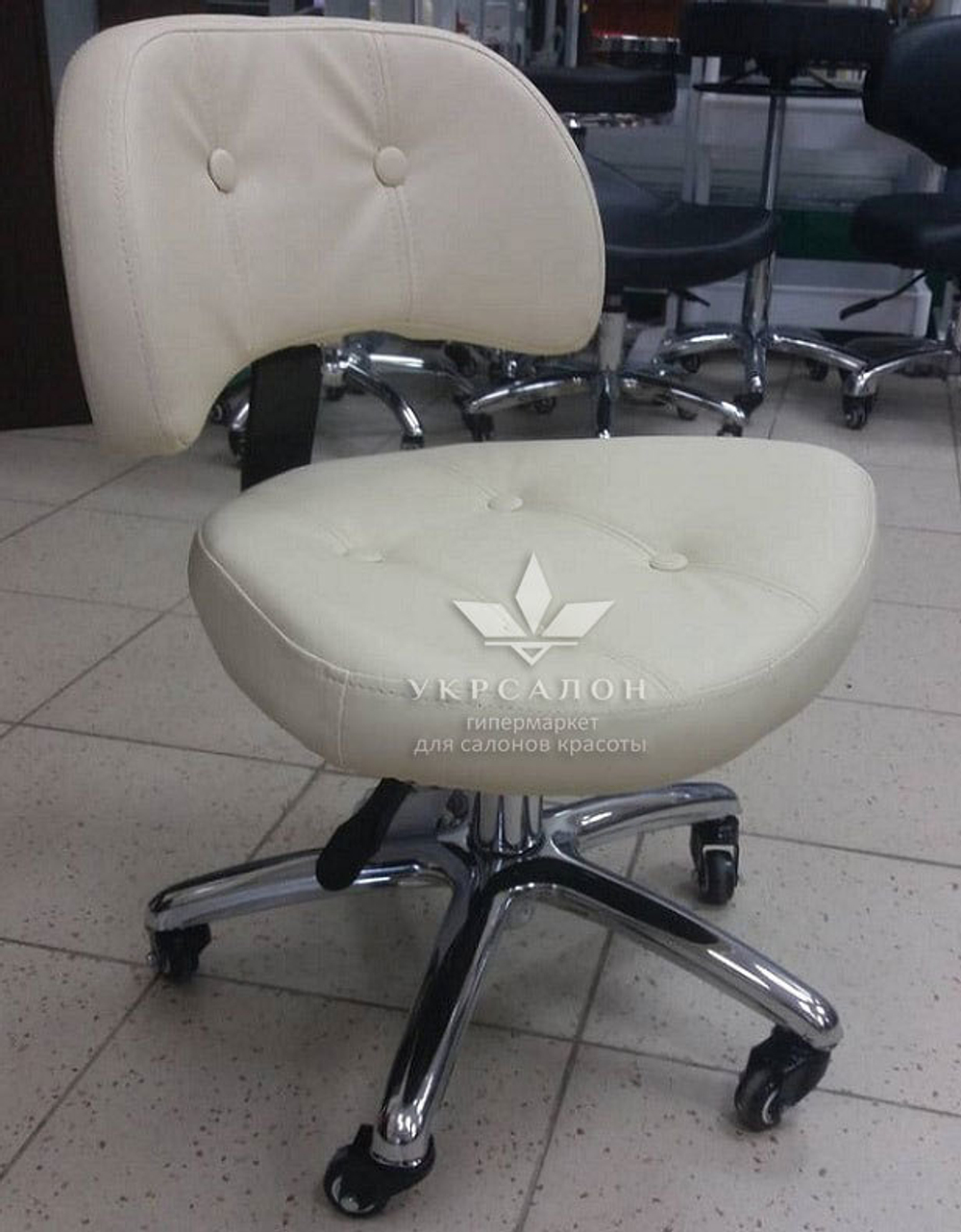 Стульчик мастера педикюра Comfort