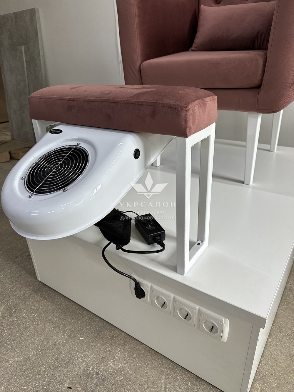 Подиум Mark для кресла педикюрного Pod-11