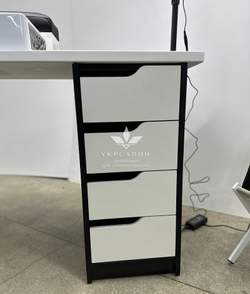 Стіл манікюрний Mark Premium-01а із підставкою для рук