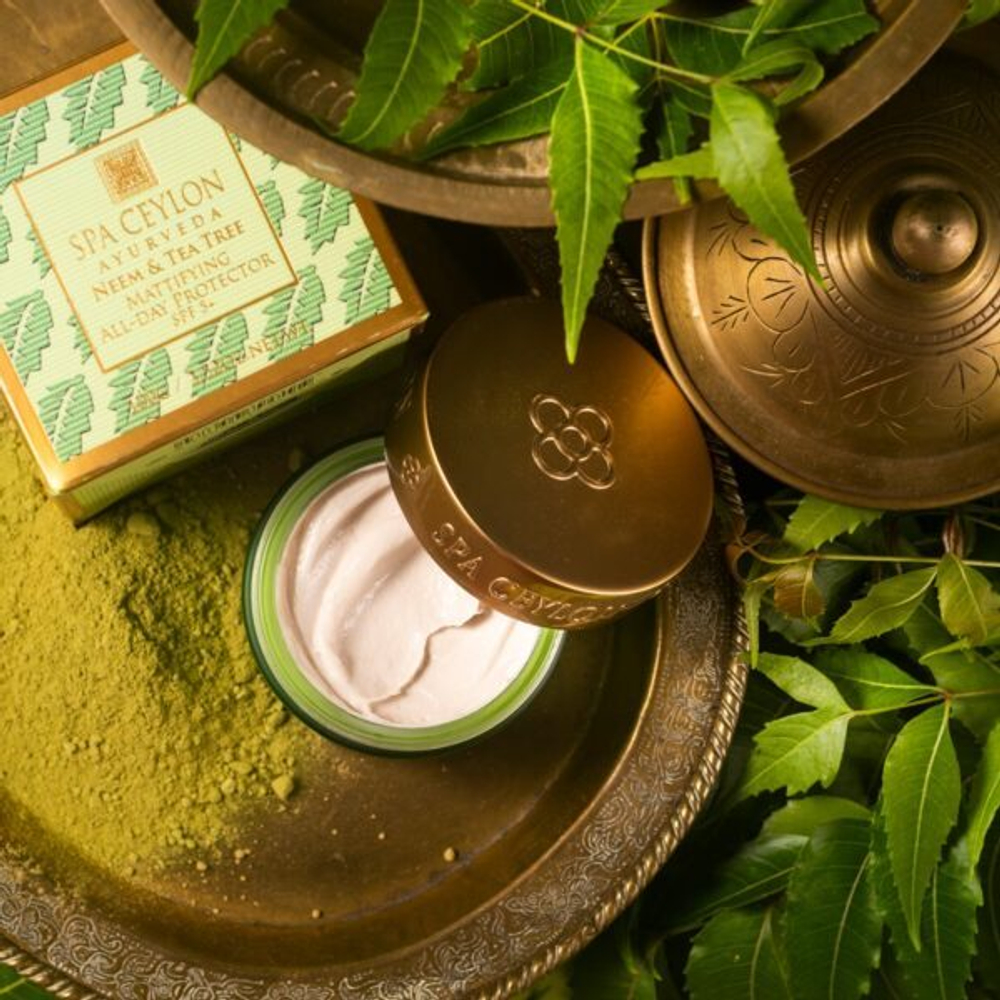 Денний крем протектор для жирної та проблемної шкіри SPF5 Маргоза та чайне дерево 100 г, SPA Ceylon