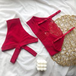 Комплект с акцентною талією