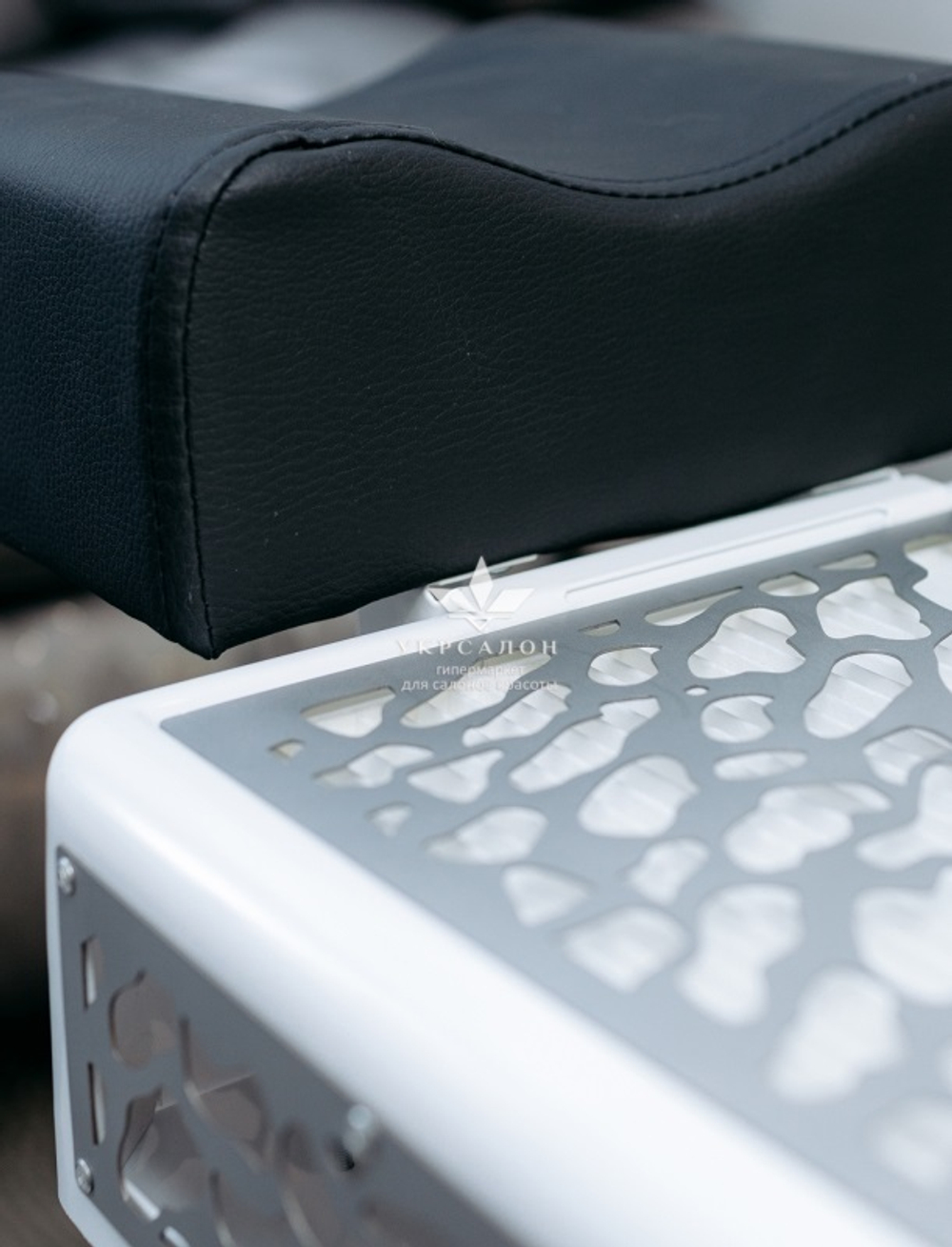 Педикюрная вытяжка Panther Air Max біла silver