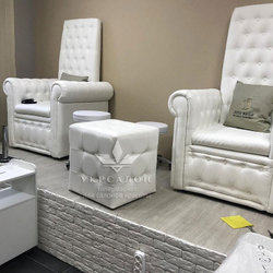 Педикюрное крісло трон queen