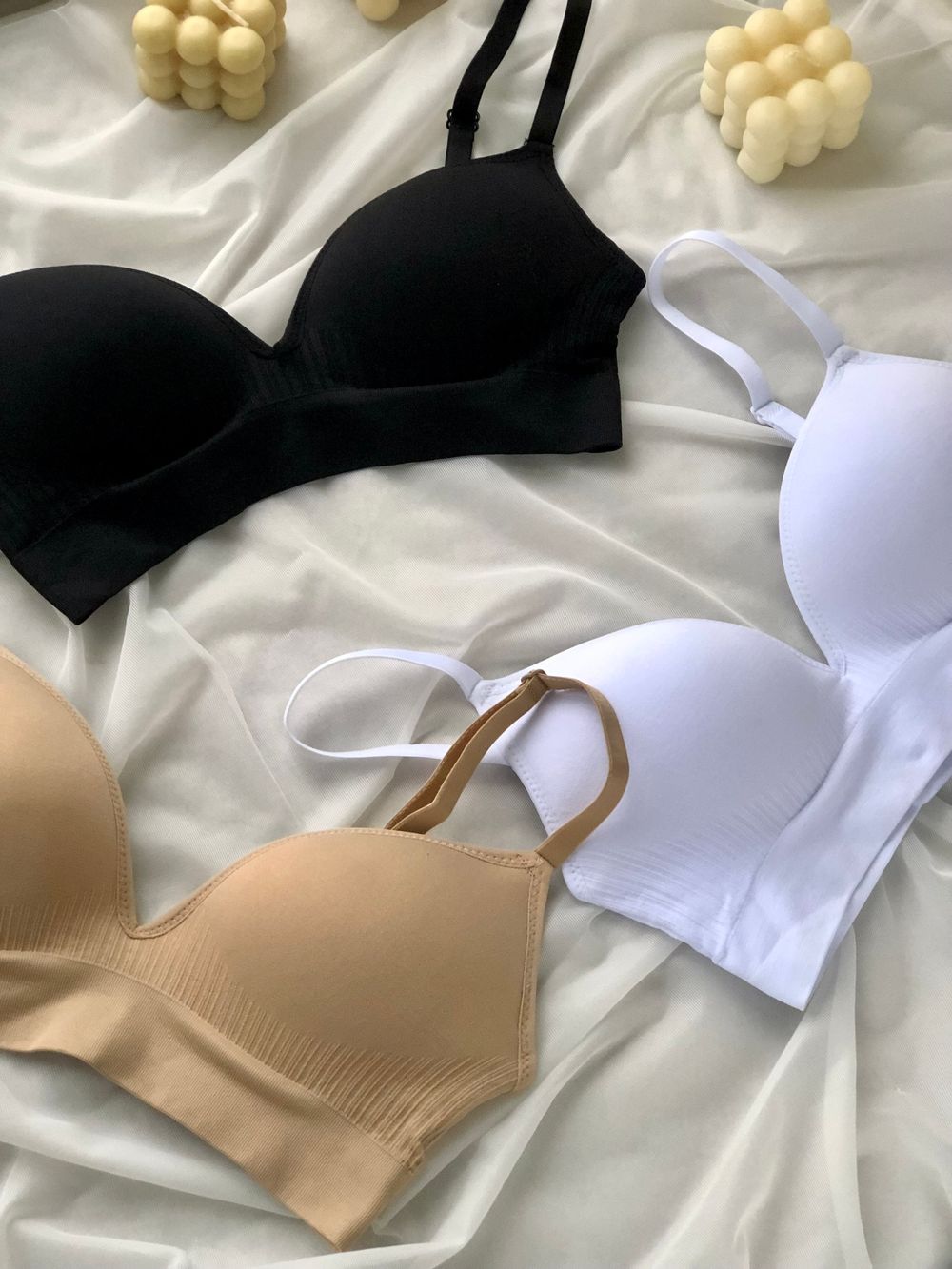 Топ-бюст гладенький