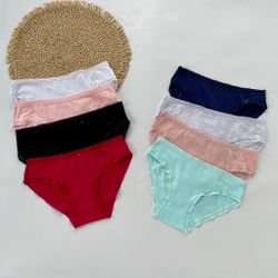 Гладенькі сліпи з мереживною окантовкою