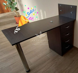 Маникюрный стол Profi