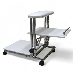 Подставка для педикюра Tertio 2 в 1 с низкой полкой на колесиках