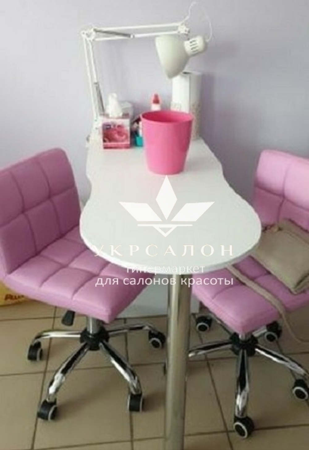 Манікюрний стіл Studio compact