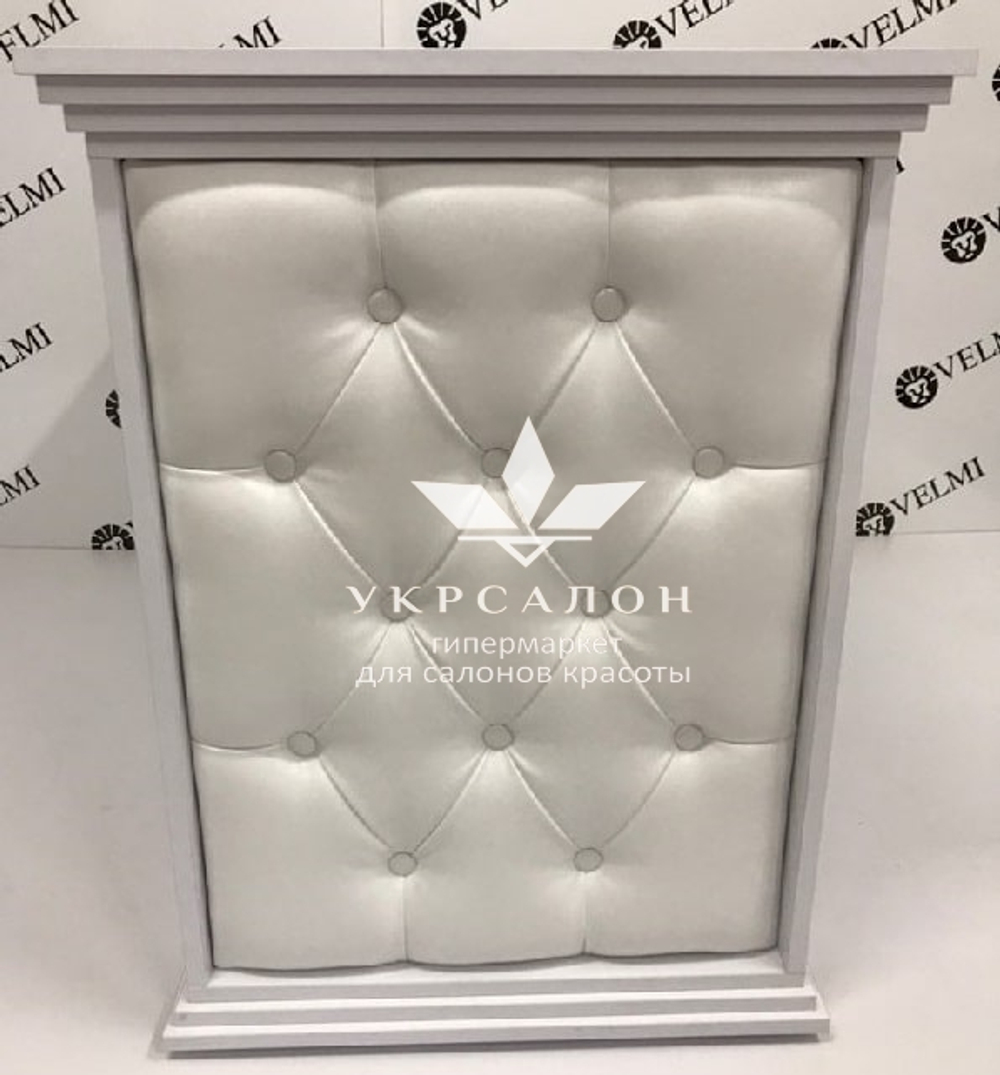 Манікюрний стіл Queen