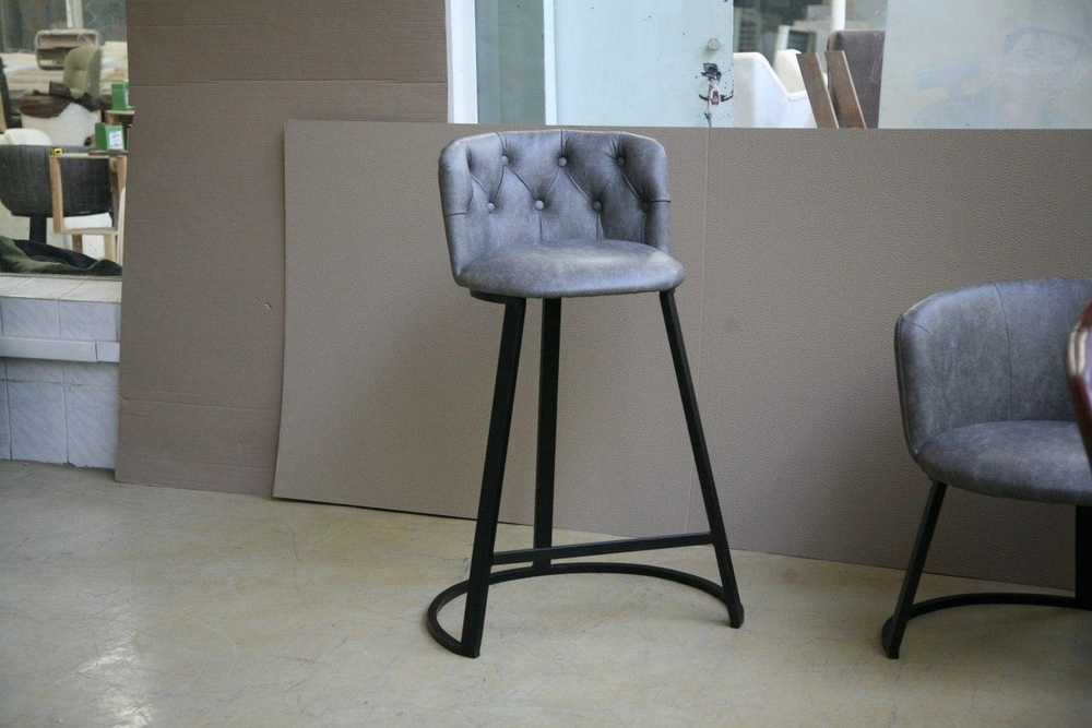 Стілець для візажу Fux