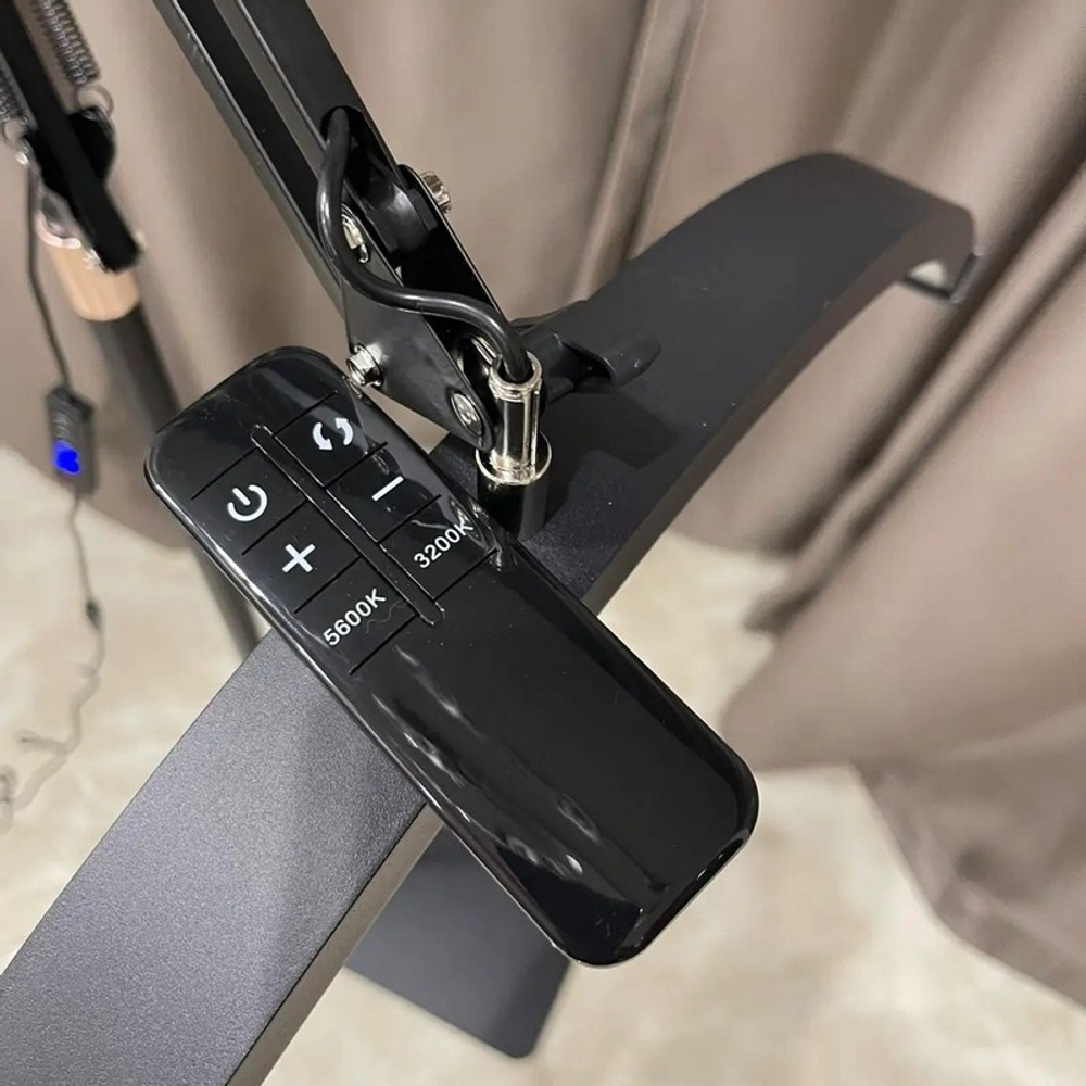 Бестеневая LED-лампа на штативе HD-M40X, 36 Вт, черная