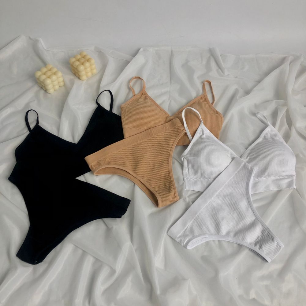 Зручний комплект на кожен день