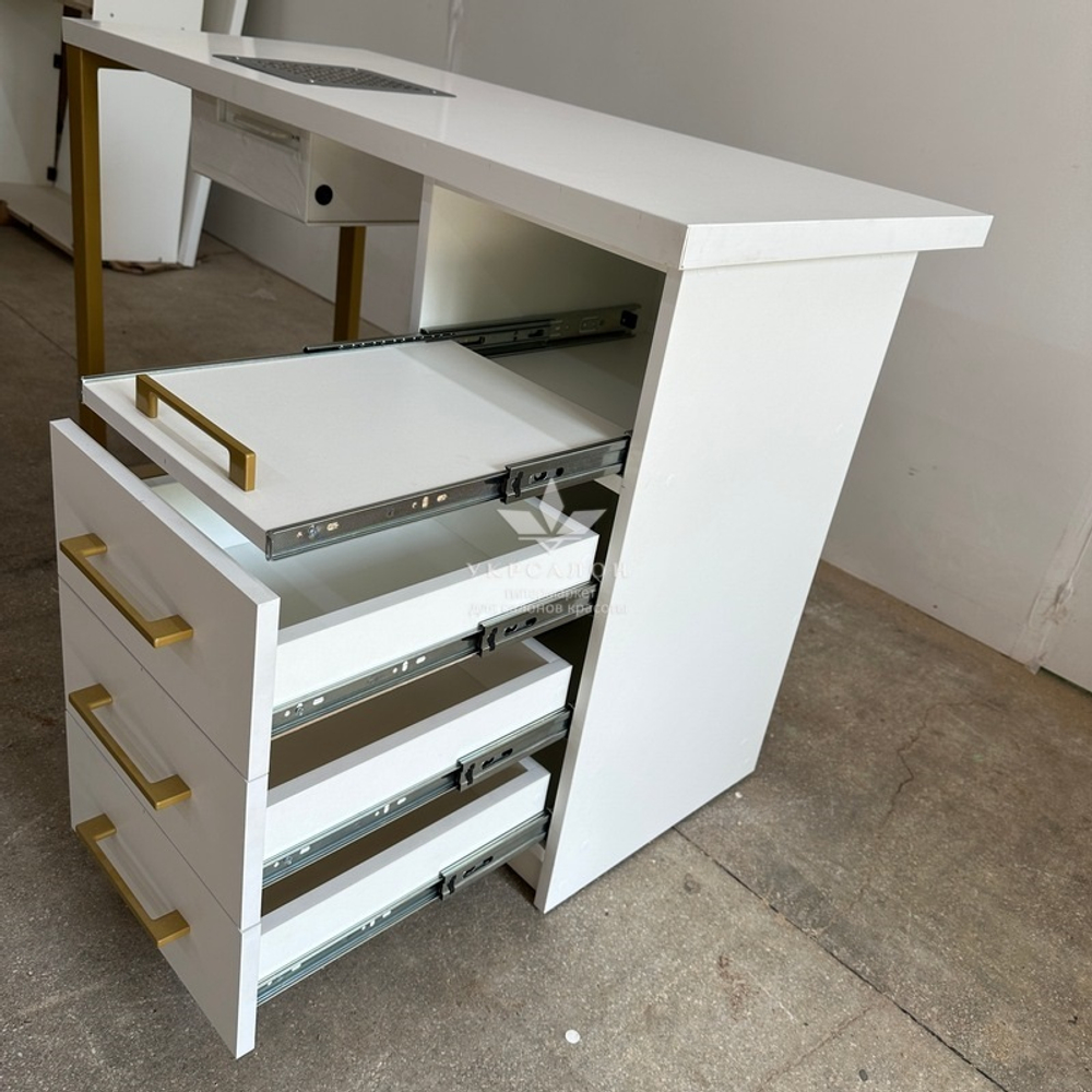 Маникюрный стол Mark SM-100 с вытяжкой и металлической ножкой