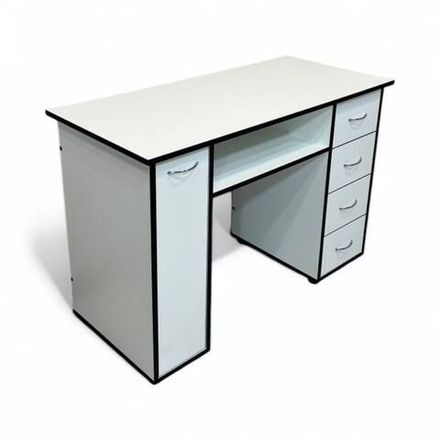 Манікюрний стіл Glass