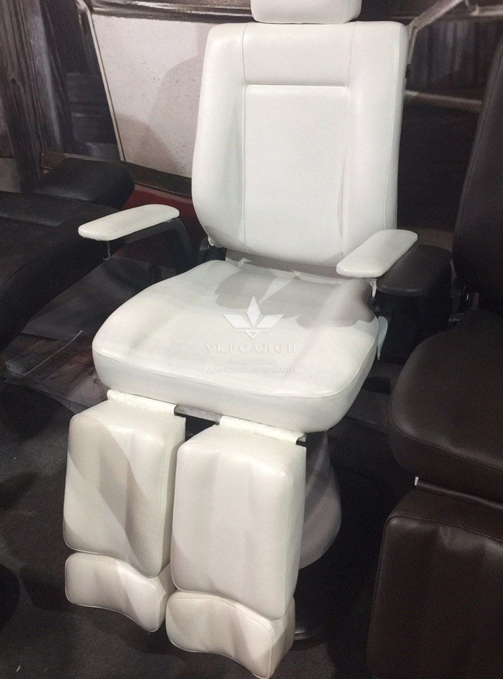 Педикюрное кресло 88101