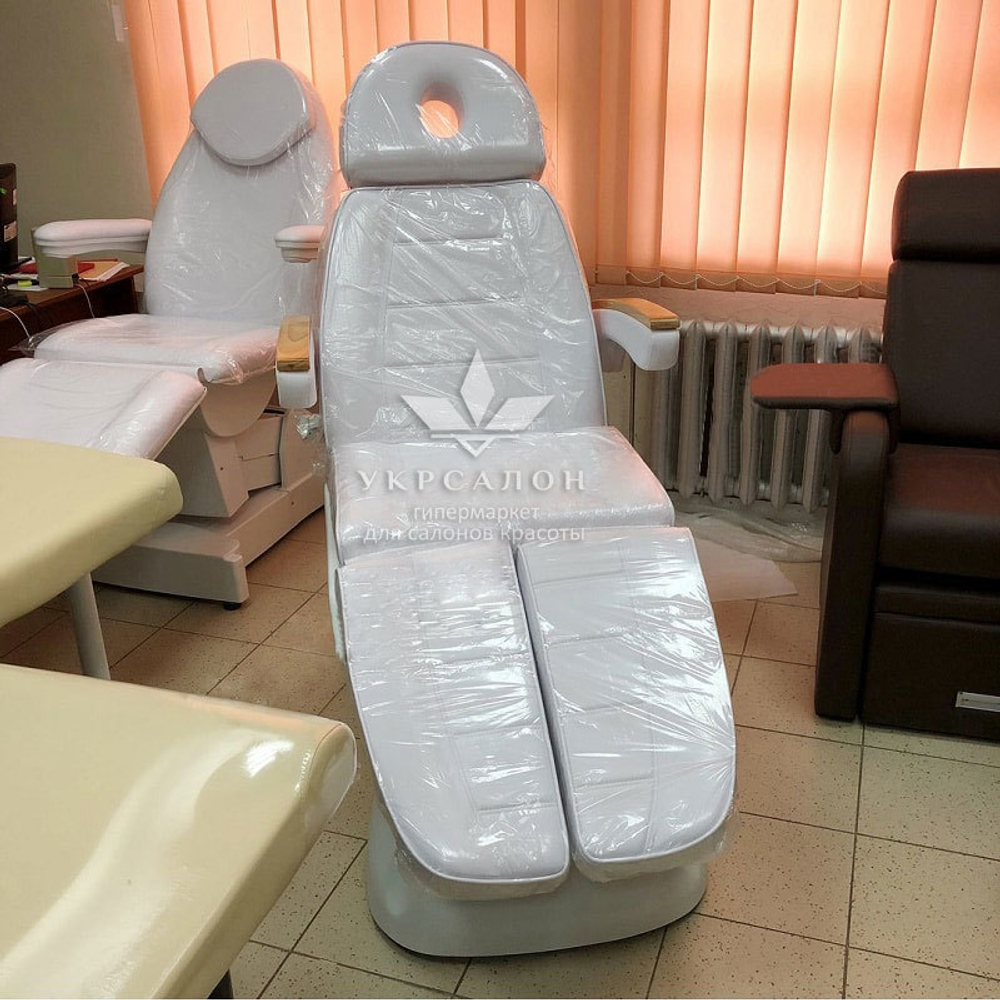 Кушетка педикюрно-косметологическая 273C